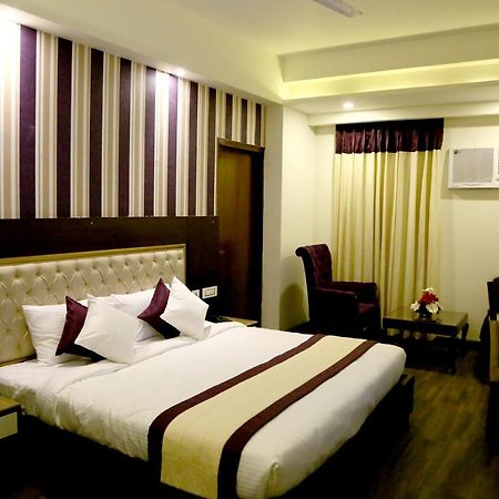 Hotel S C Residency Zirakpur Exterior photo